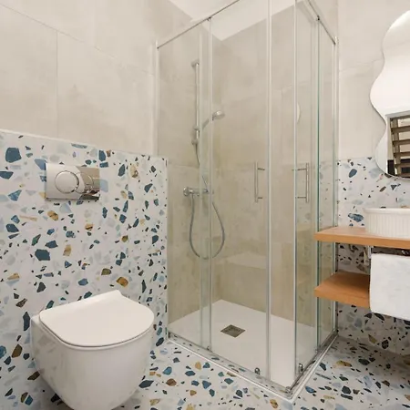 Infinity Rtina
